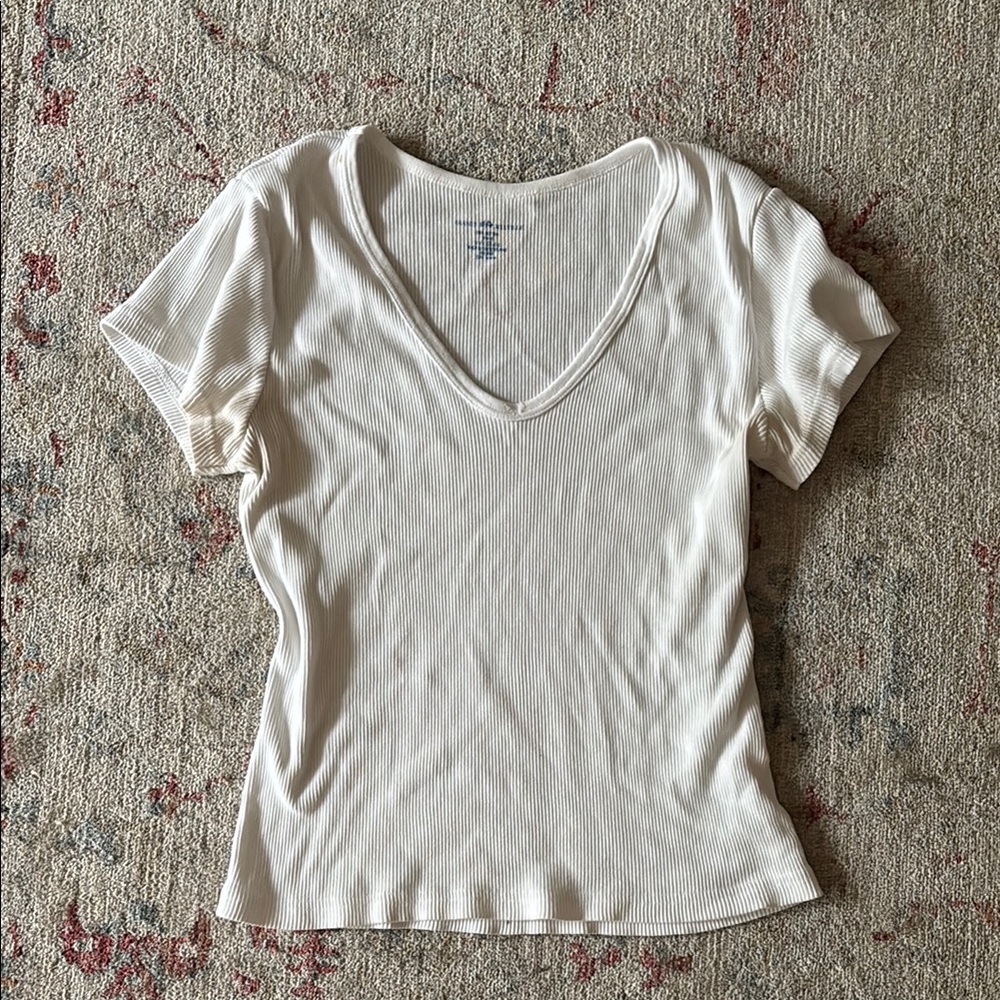 Brandy Melville White Ribbed V-Neck Tee